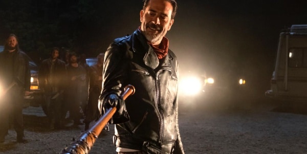 Negan tenant sa batte de baseball.